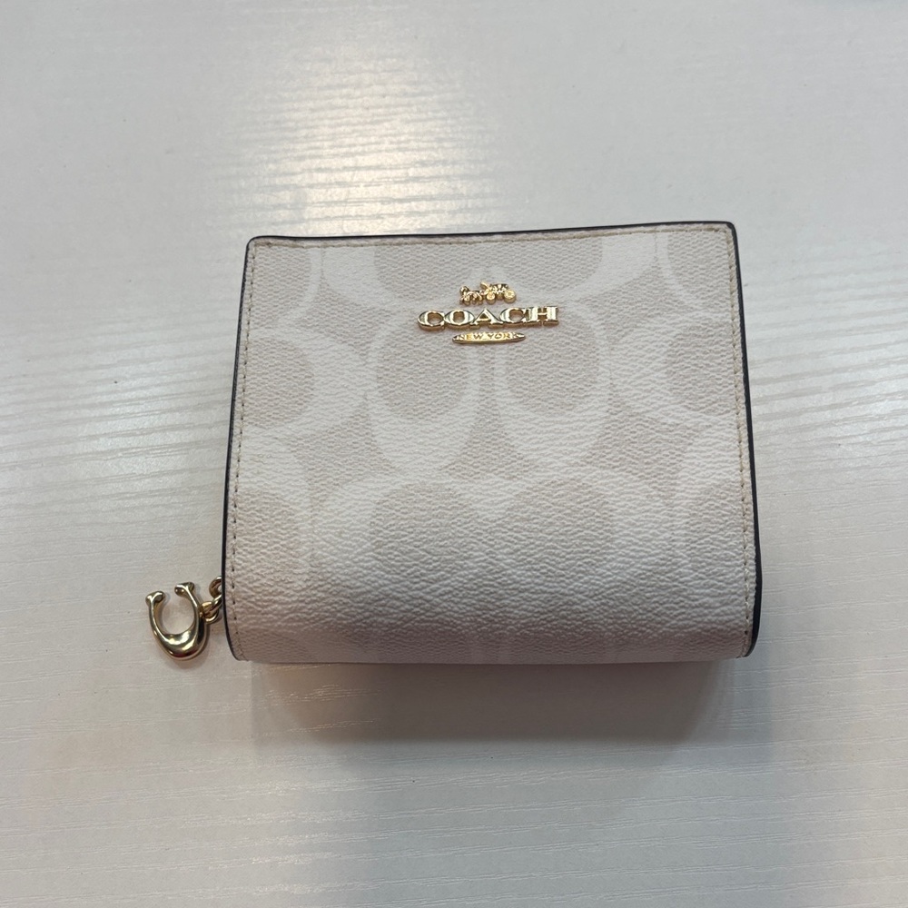 Coach Cream and Gold Women's Wallet